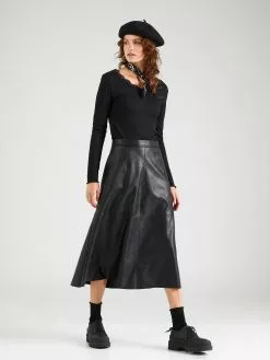 Hailys Langarmshirts Shirt Fiona Frauen Schwarz -Günstiger Hailys-Shop 01f8b53b0bc71db963cc2ab4908e0f4f