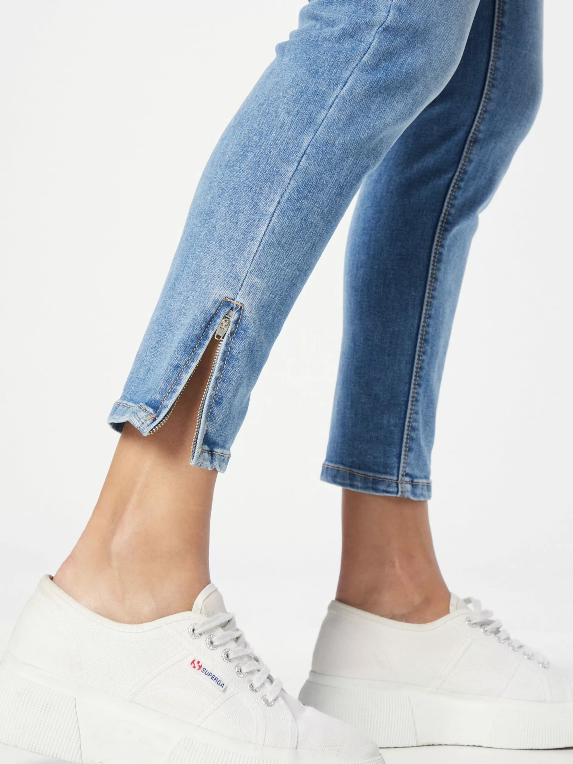 Hailys Straight Leg Regular Jeans Amania Frauen Blau 3 Hailys Straight Leg Regular Jeans Amania Frauen Blau – Bild 3