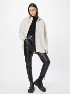 Hailys Bundfaltenhosen Slimfit Hose Carla Frauen Schwarz -Günstiger Hailys-Shop 6e702ab6901f5dbc202a7dbac90d21c1