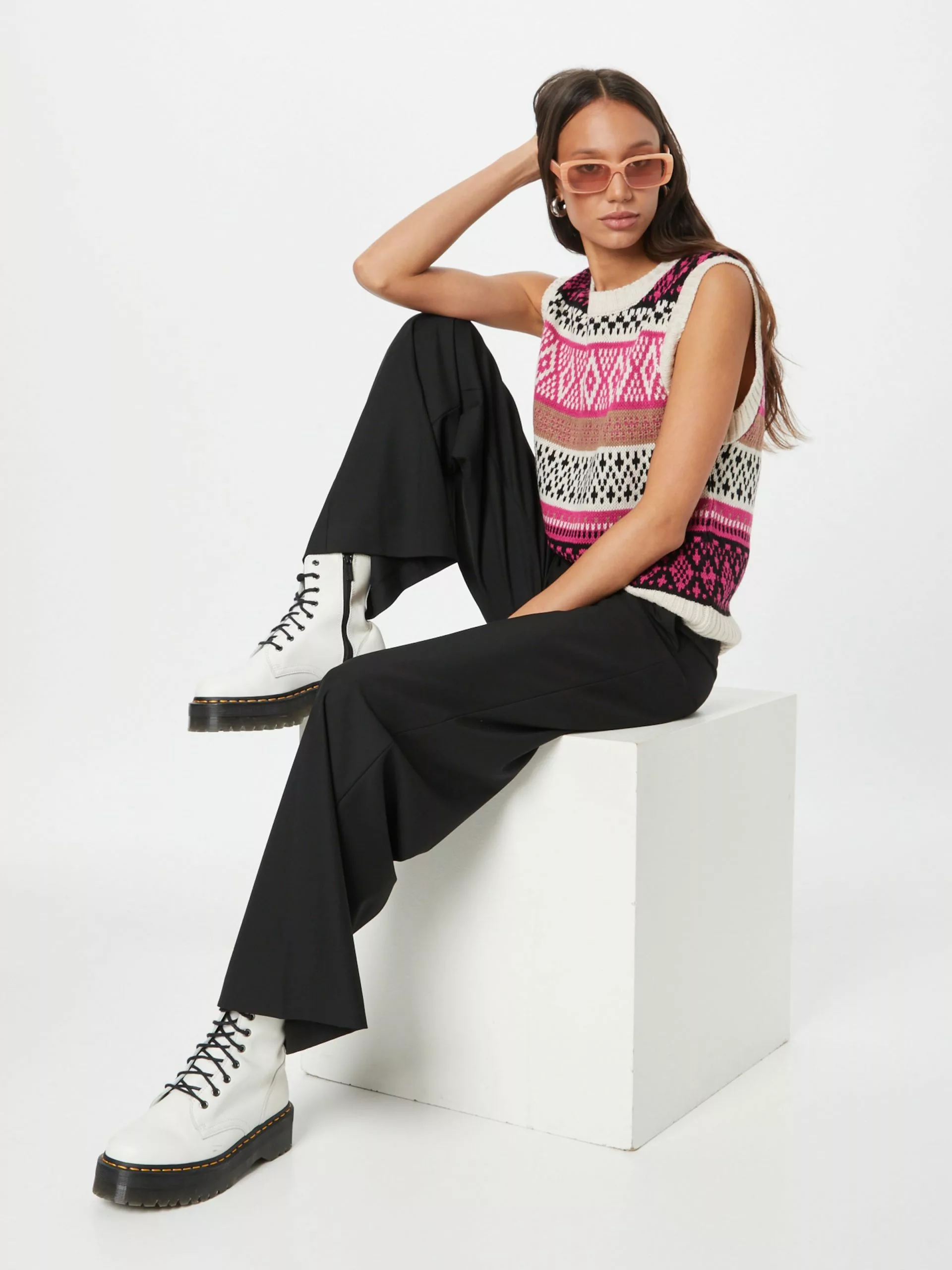 Hailys Feinstrickpullover Pullover Frauen Fuchsia / Offwhite 5 Hailys Feinstrickpullover Pullover Frauen Fuchsia / Offwhite – Bild 5